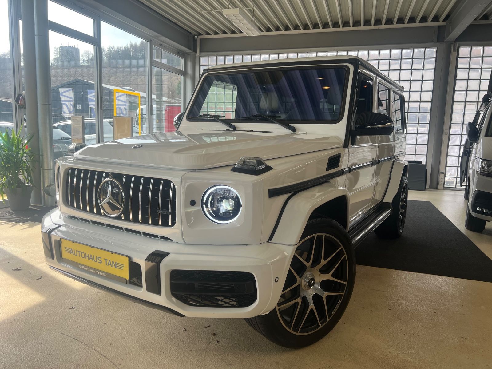 Fahrzeugabbildung Mercedes-Benz G 350 d AMG LINE *FACELIFT*22" AMG SCHMIEDE*