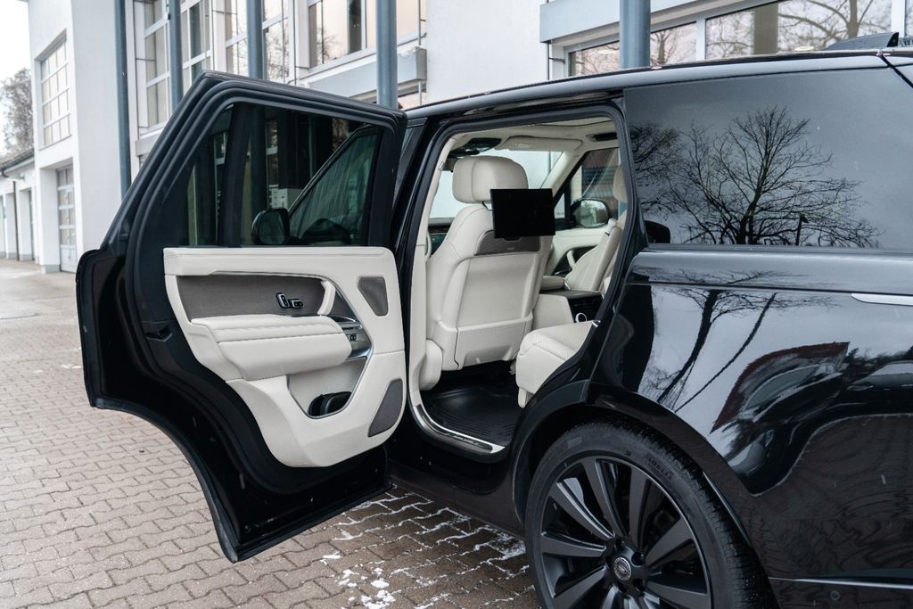 LAND ROVER Range Rover SV / 360° / PANO / LWB / P615 / 23" LAND ROVER Range Rover SV / 360° / PANO / LWB / P615 / 23"