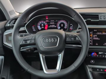 Audi Q3 - 8