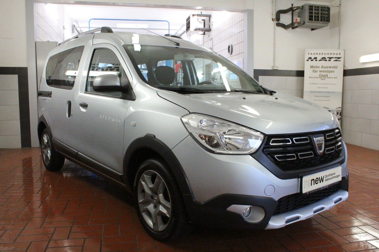 Fahrzeugabbildung Dacia Dokker SCe 100 Stepway *Navi*Klima*Kamera*
