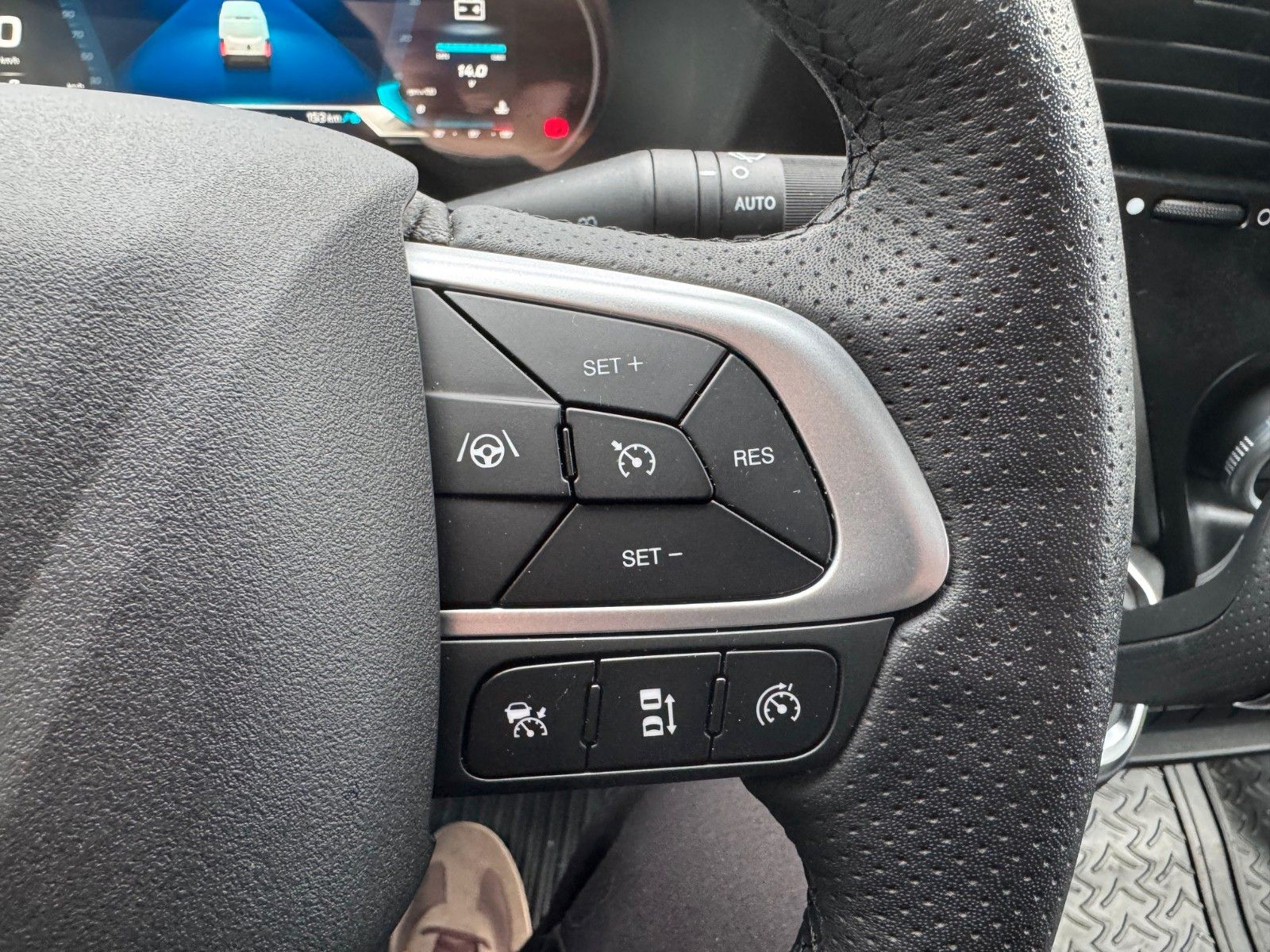 Fahrzeugabbildung Iveco Daily 35S16 A8 *R3.520mm*Automatik*AHK*ACC*