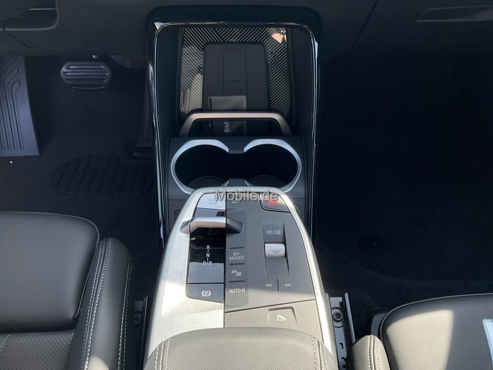 BMW iX1 - Bild 13
