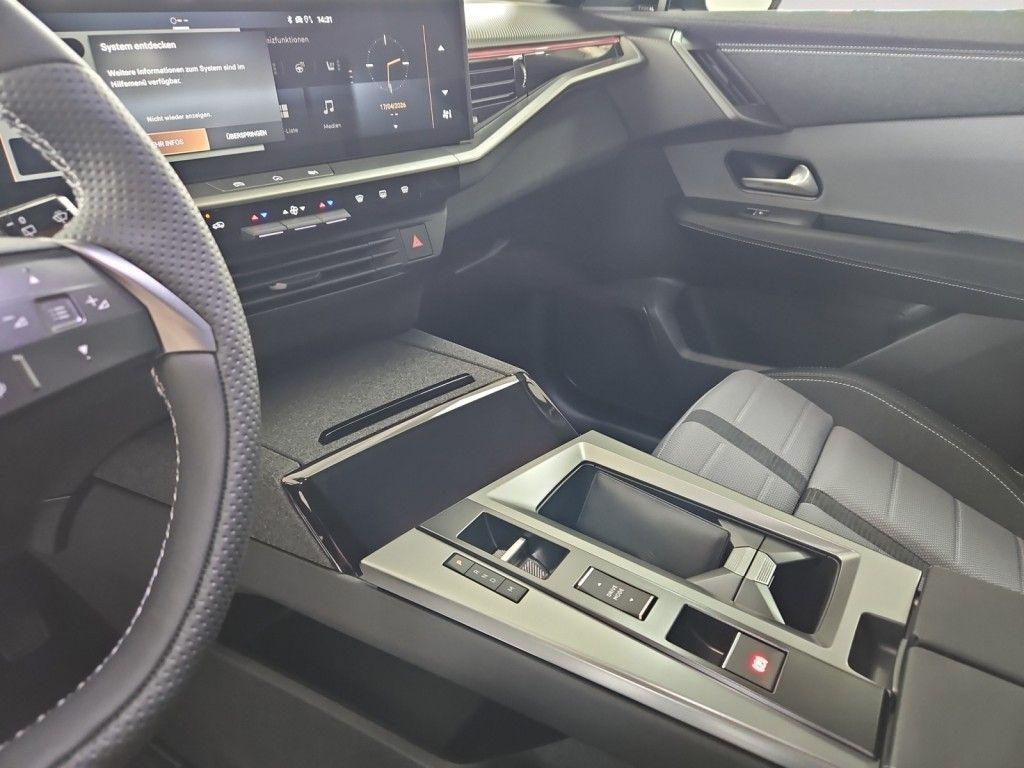 Fahrzeugabbildung Opel Grandland 1.2 DI Hybrid 48 V Automatik Ultimate