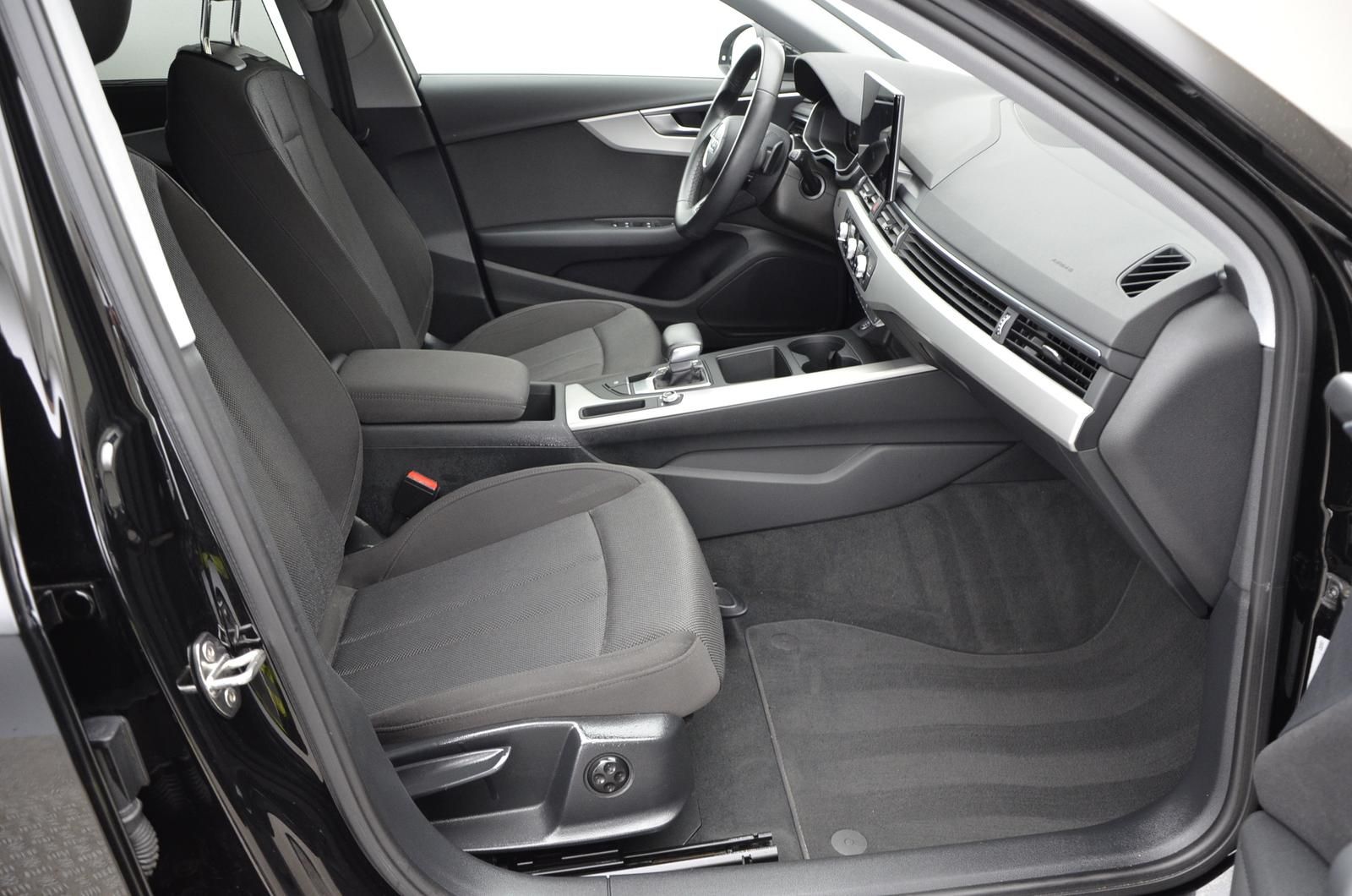 Fahrzeugabbildung Audi A4 Avant 30 TDI 100kW S tronic Navi LED RFK SHZ