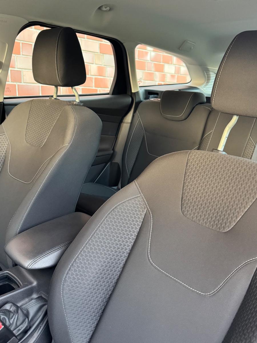 Ford Focus 2015 — photo 14