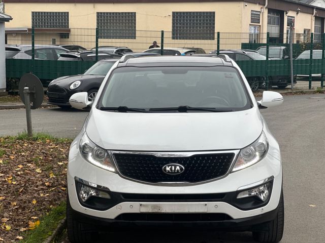 Kia Sportage Dream Team 2WD*Pano*Navi*Leder*Kamera*