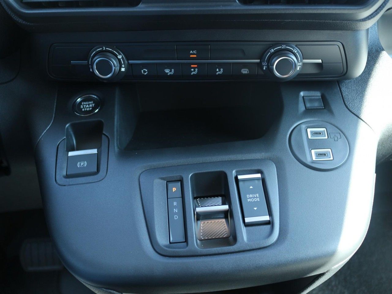 Fahrzeugabbildung Citroën ë-BERLINGO L1+ 100 kW