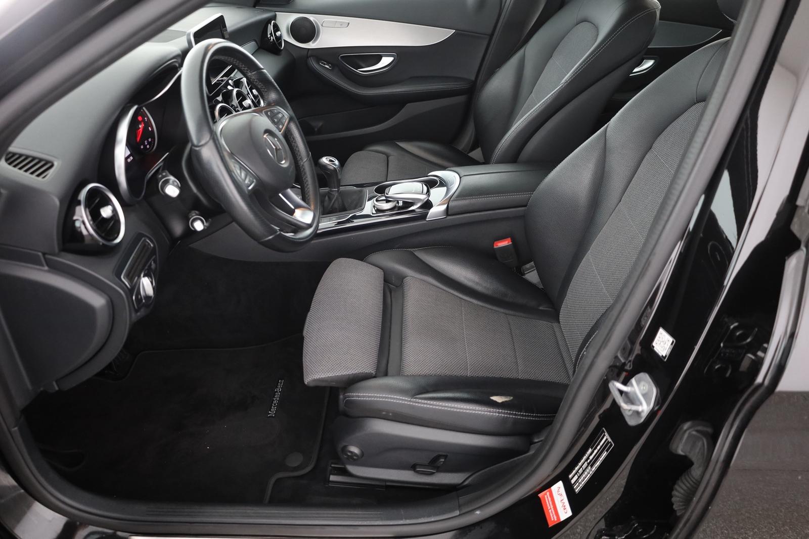 Mercedes-Benz C180 T Avantgarde LED Navi Sitzheizung Tempomat
