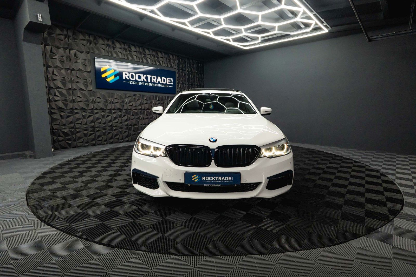 Fahrzeugabbildung BMW 540d xDrive M Sport Shadow | ACC | Pano | LED