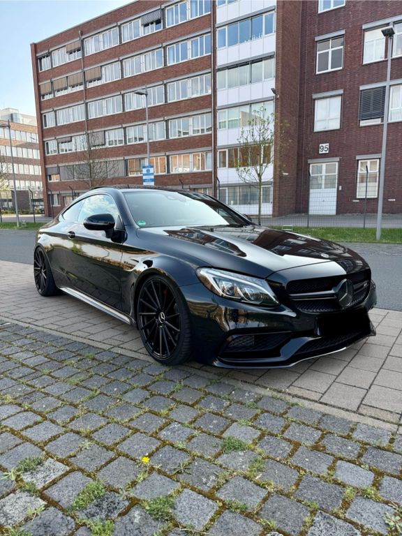 Mercedes-Benz C 63 AMG