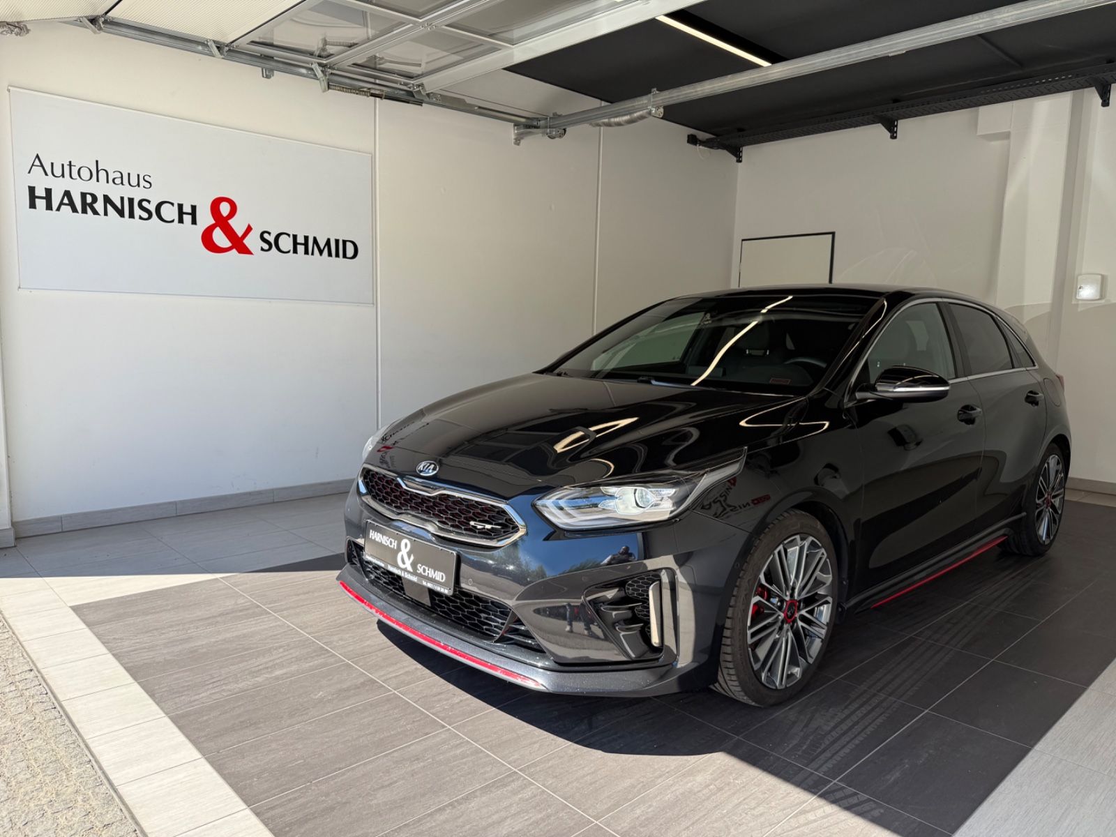 Fahrzeugabbildung Kia Ceed GT 1.6T GT DCT-Navi,Automatik,Klimaauto.