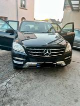 Mercedes-Benz Mercedes 350 ml cdi - Mercedes-Benz S 350 mit Diesel-Antrieb: Geländewagen, Automatik