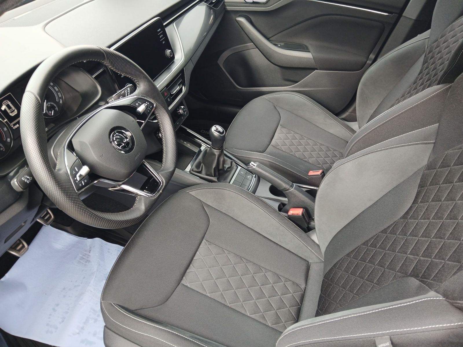 Fahrzeugabbildung SKODA Kamiq TSI Style LED ACC RFK SH