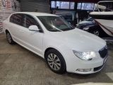 Skoda Superb Family *Tüv & Service NEU* - Skoda Superb aus 2012