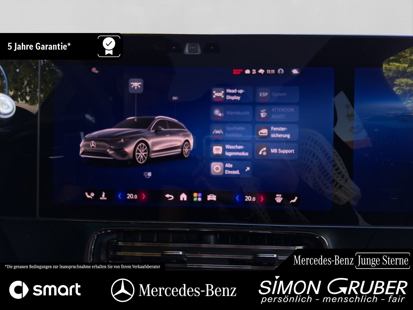 Fahrzeugabbildung Mercedes-Benz CLA 350 4M Shooting Brake AMG Burm Superscreen