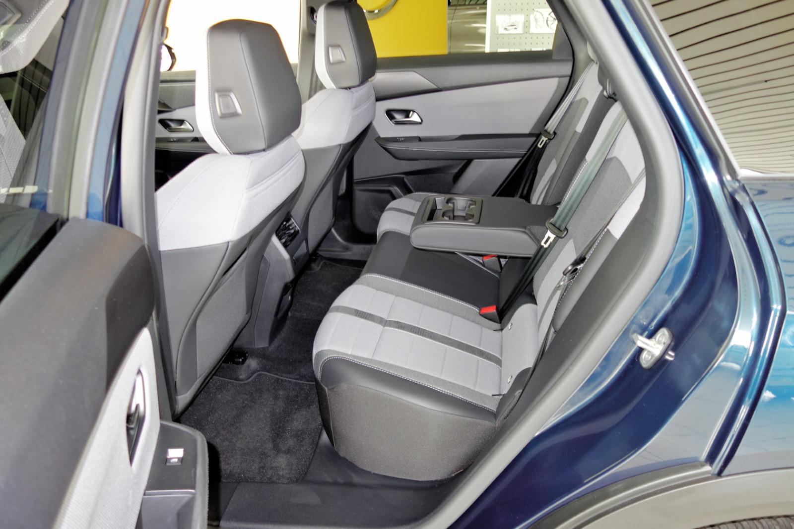 Opel Grandland GS 1.2 Matrixlicht,HUD,AHZV,360°Kamera