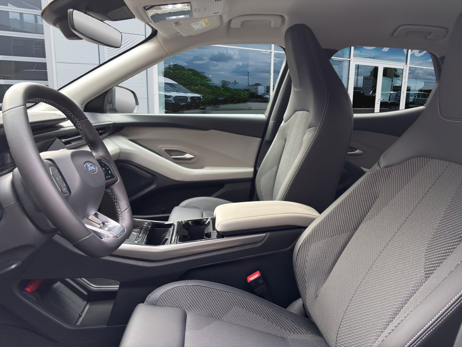 Fahrzeugabbildung Ford Explorer RWD