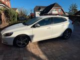 Volvo V40 D2 - Volvo Gebrauchtwagen in Neubrandenburg