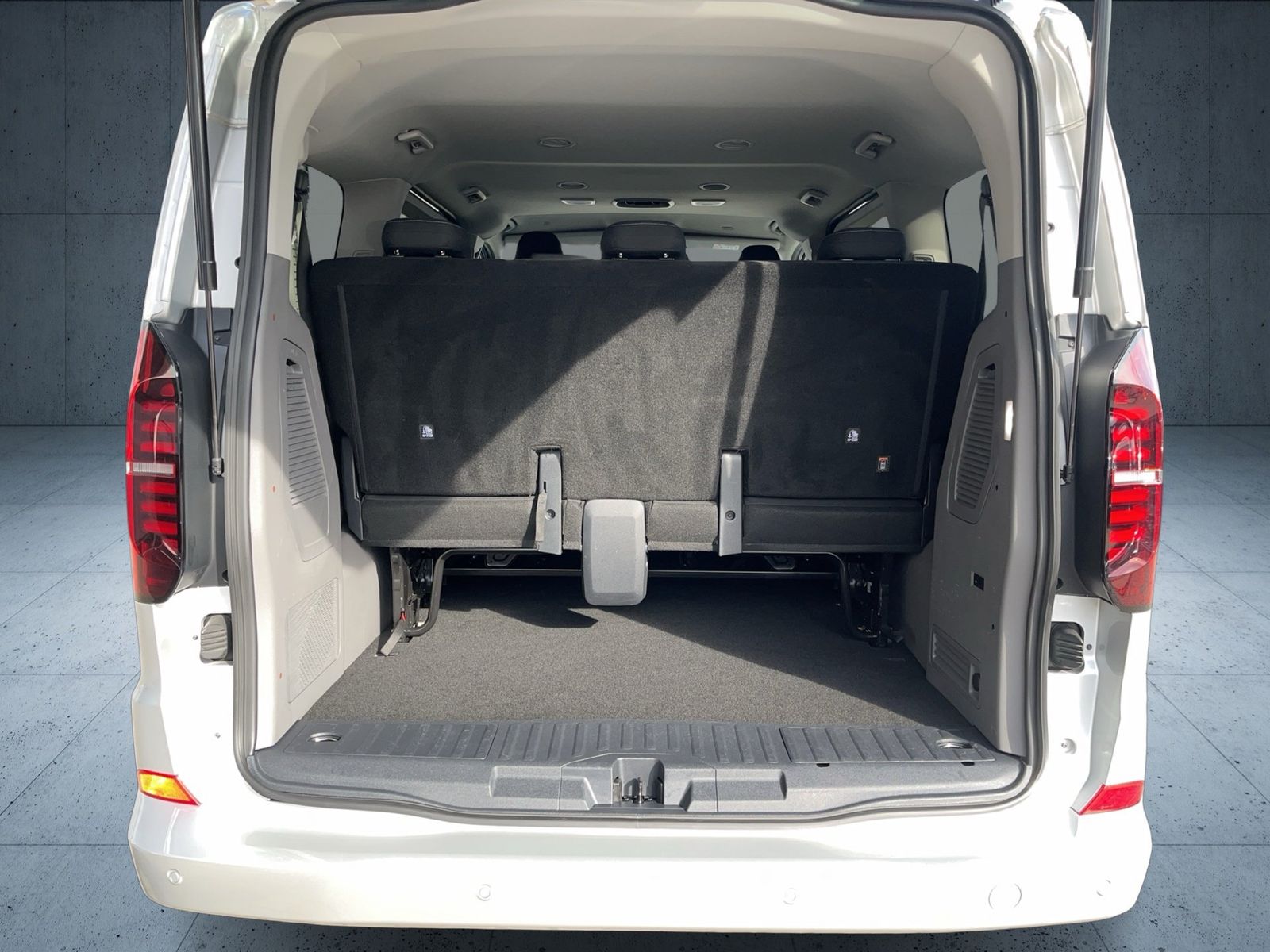 Volkswagen T7 Caravelle - Bild 15
