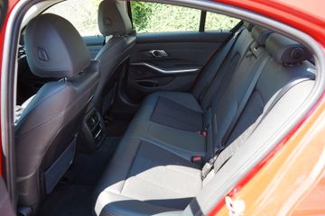 Fahrzeugabbildung BMW 320 d Sport Line*Aktiv Stop & Go*NETTO EXPORT