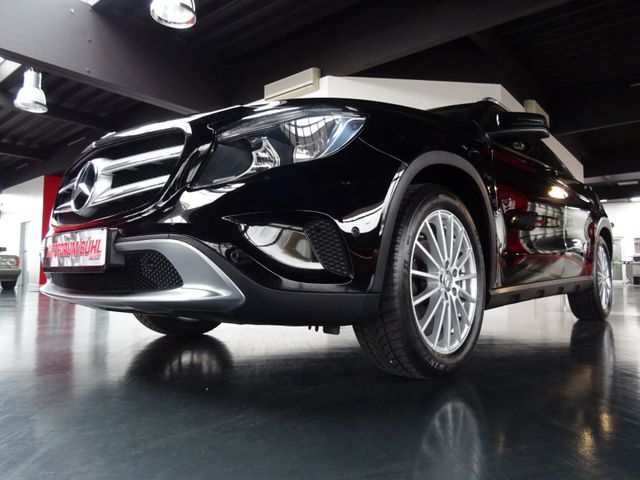 Mercedes-Benz GLA 200 Urban/ Navi/ SHZ/ LED/ PDC+Kamera/ AHK