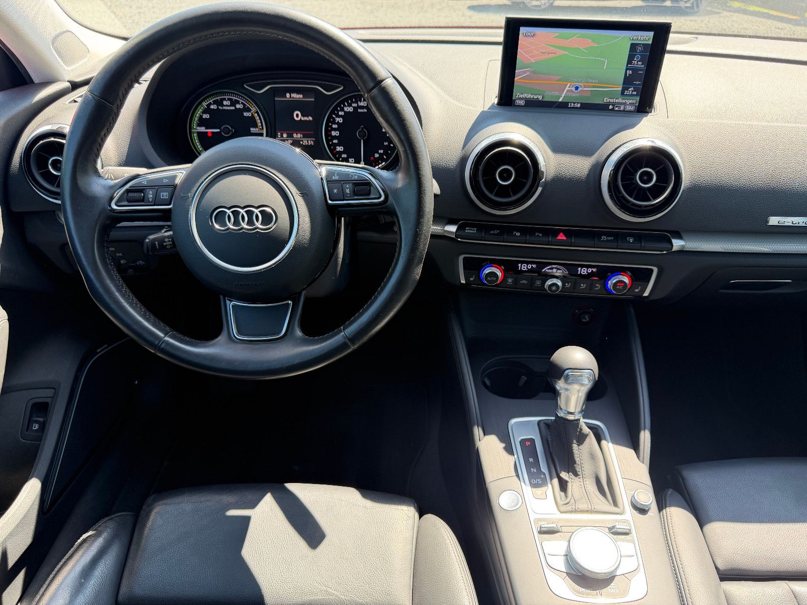 AUDI A3 Sportback e-tron NAVI/LED/KAMERA – Foto 16