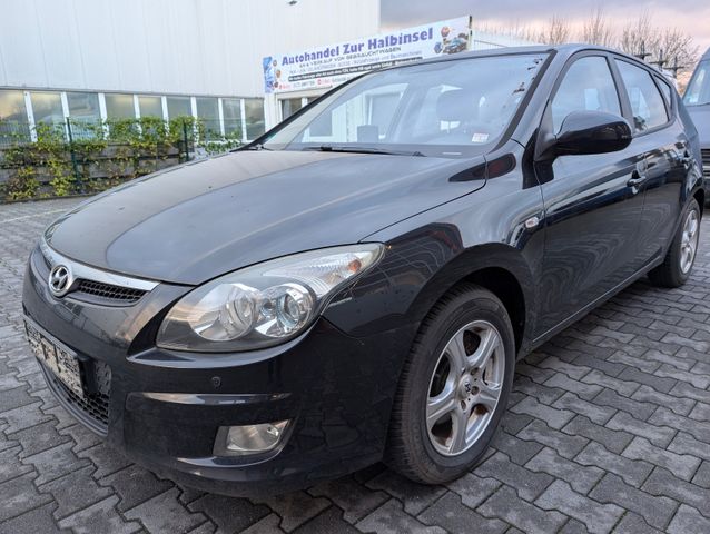 Hyundai i30 1.6 Comfort/Klima/Navi/Automatik