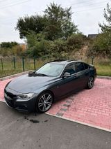 BMW 3er F30 325d M-Paket - BMW 325: E30 325e