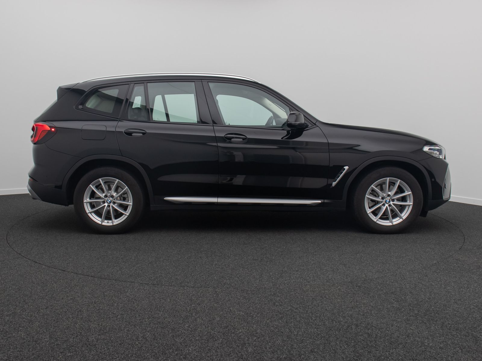 Fahrzeugabbildung BMW X3 xD20d AHK Kamera DAB Leder Sportsitz 18Zoll