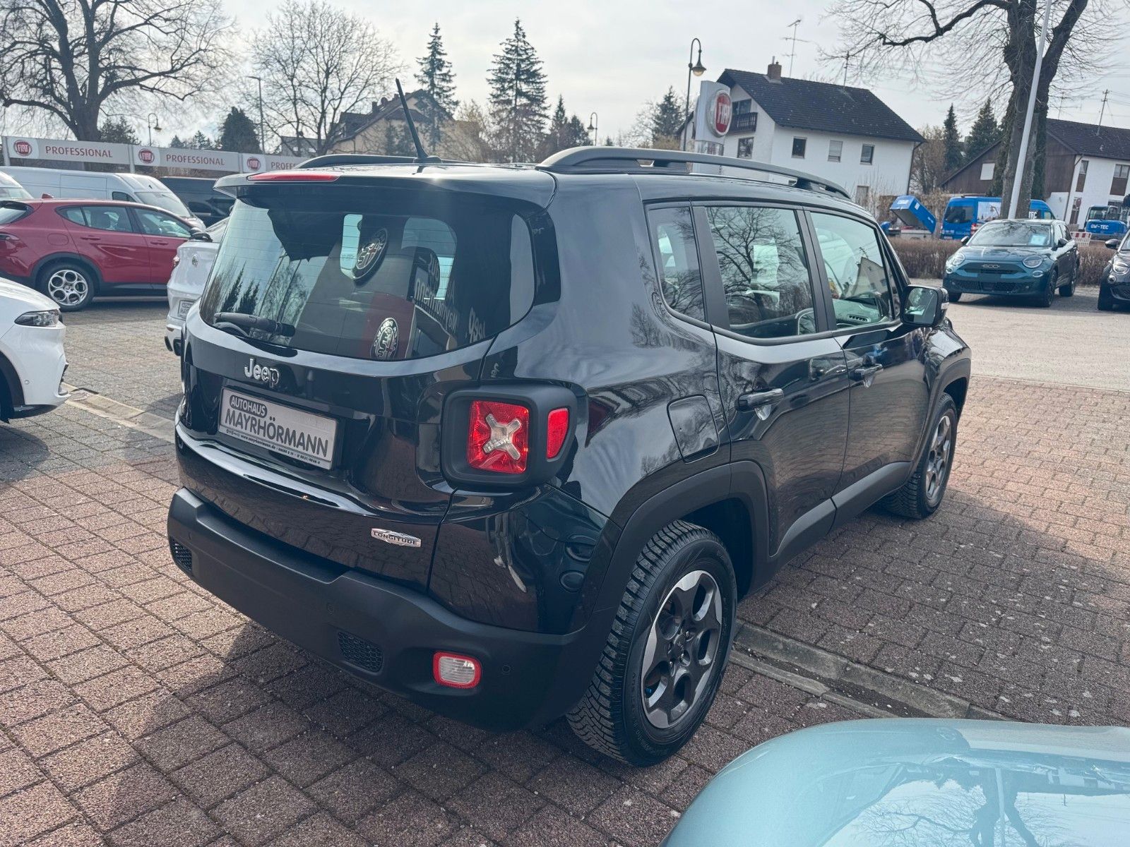 Fahrzeugabbildung Jeep Renegade Night Eagle Diesel FWD 2-Zonen Klima