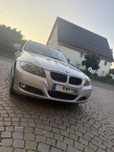 BMW 318d Touring - - BMW 318 aus 2010: Kombi, 318d