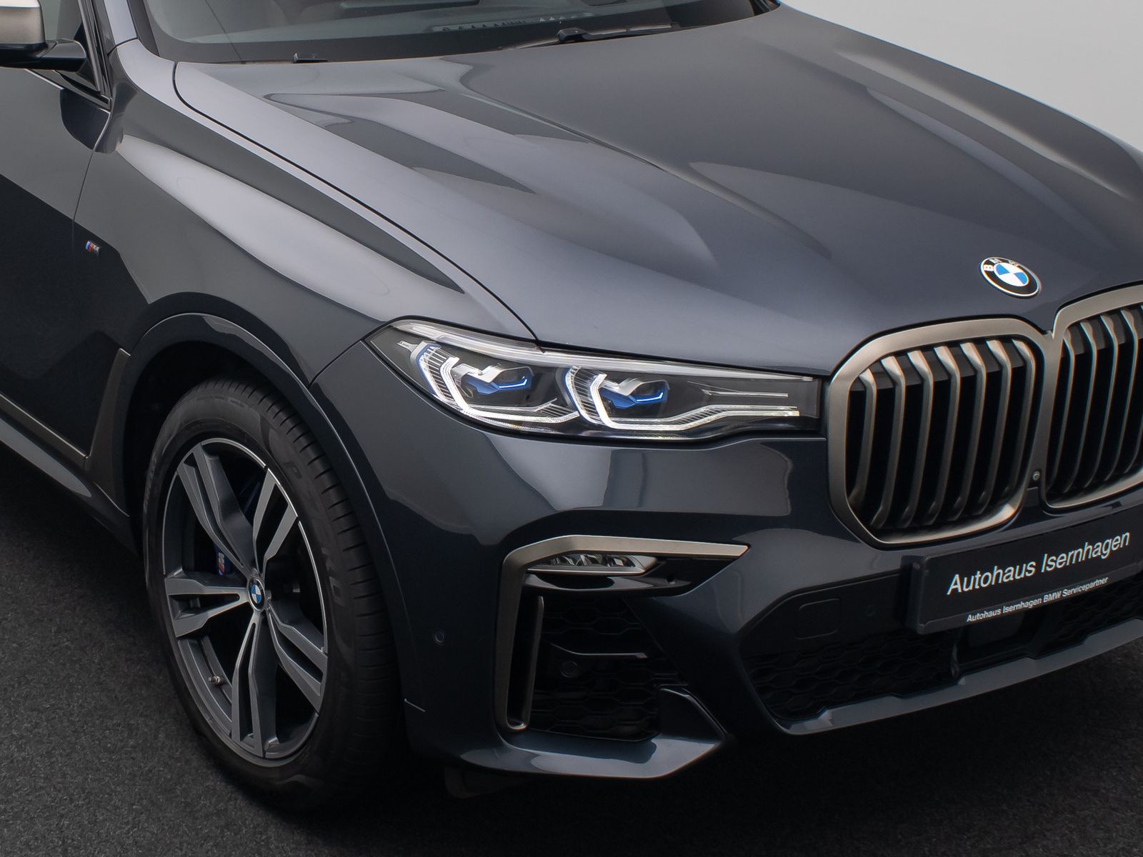 Fahrzeugabbildung BMW X7 M50i SoftClose Laser 360°H/K Panorama HUD ACC