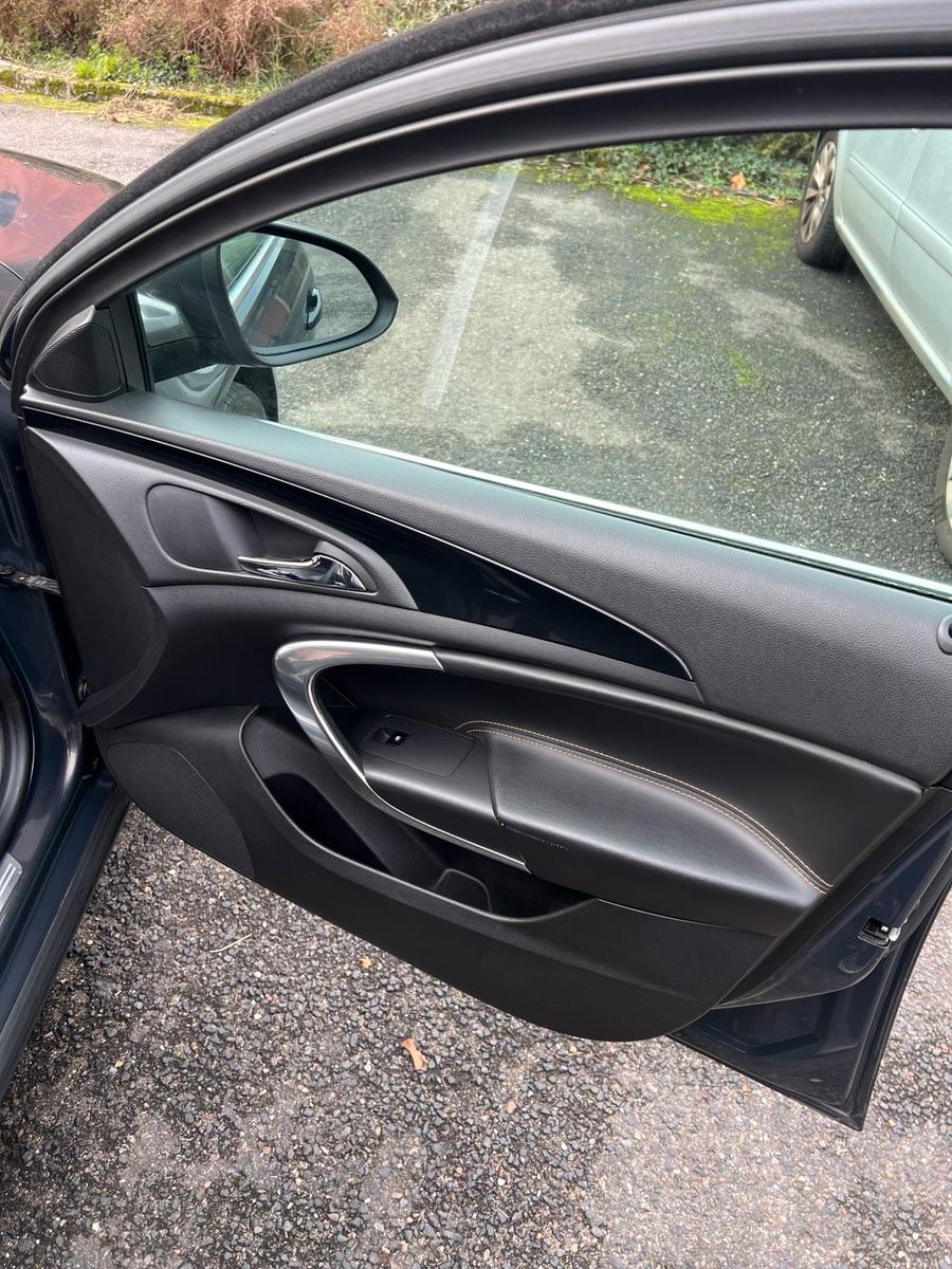Opel Insignia 2013 — photo 13