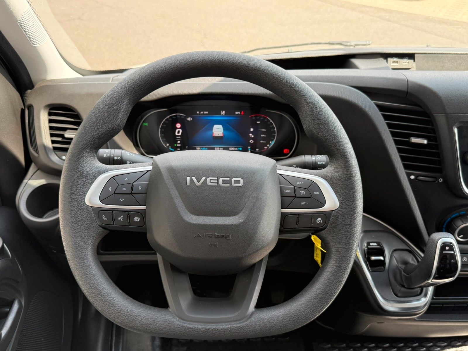 Fahrzeugabbildung Iveco Daily 35S16A8 V Kastenwagen *R 3520 mm*