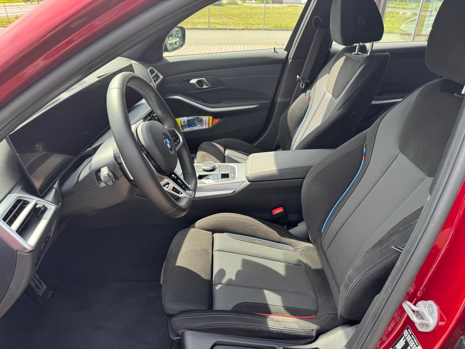 BMW 320d xDrive Touring M Sport Pro 8-FACH BEREIFT
