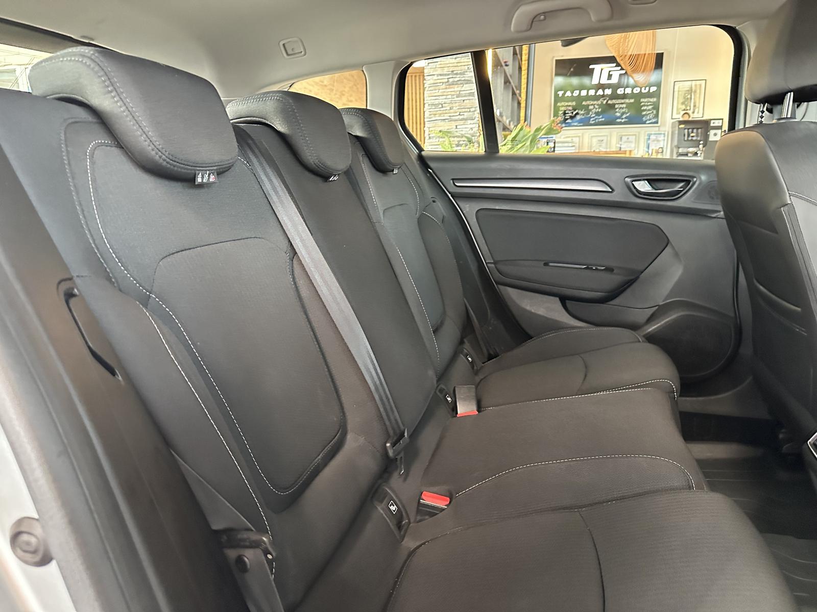 Renault Megane Business Navi Tempomawt LED SHZ PDC