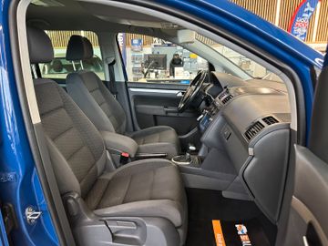 Volkswagen Touran  *7Sitzer*Navi*DSG*Sitzh*BiXenon*