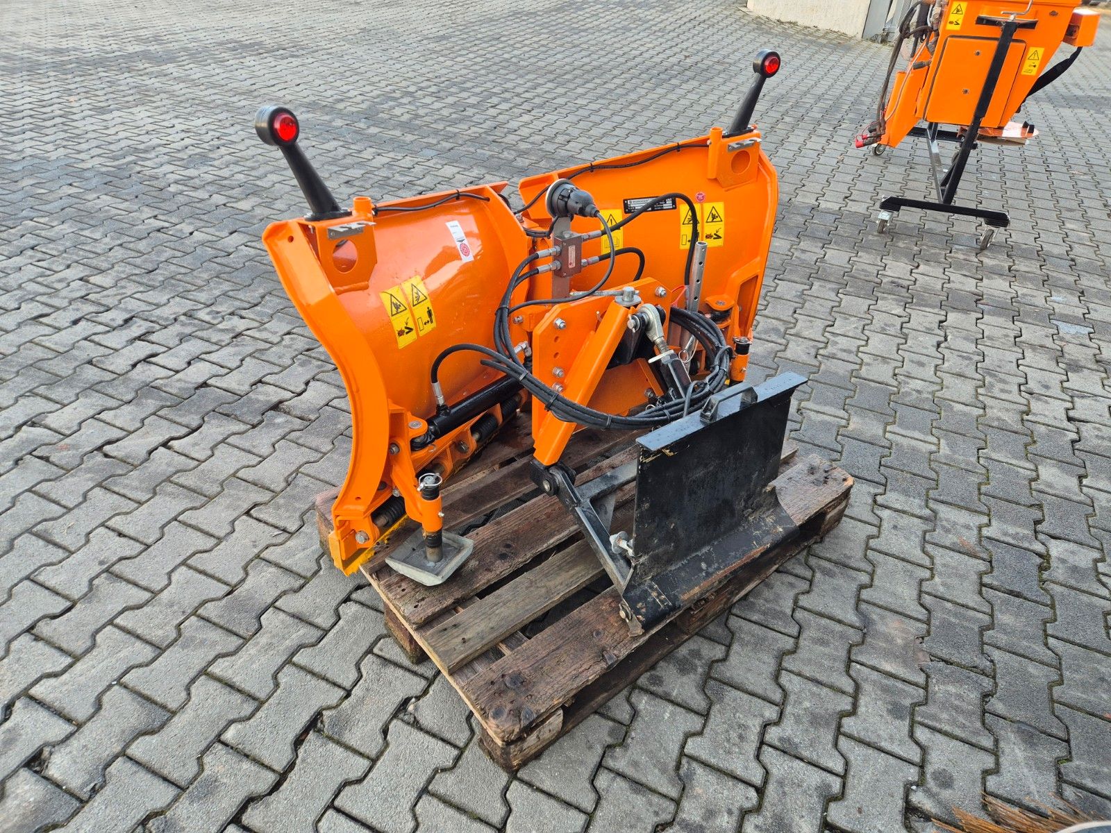 Fahrzeugabbildung Schmidt Swingo Compact 200+ Winterdienst Klima