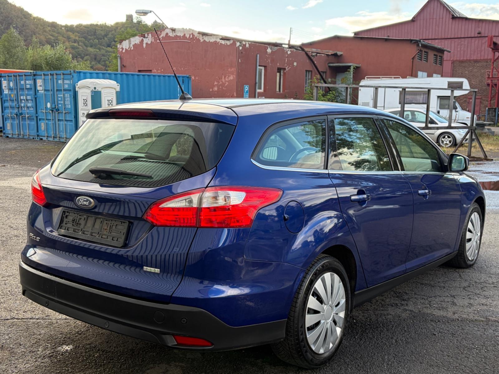 Ford Focus 2014 — photo 5