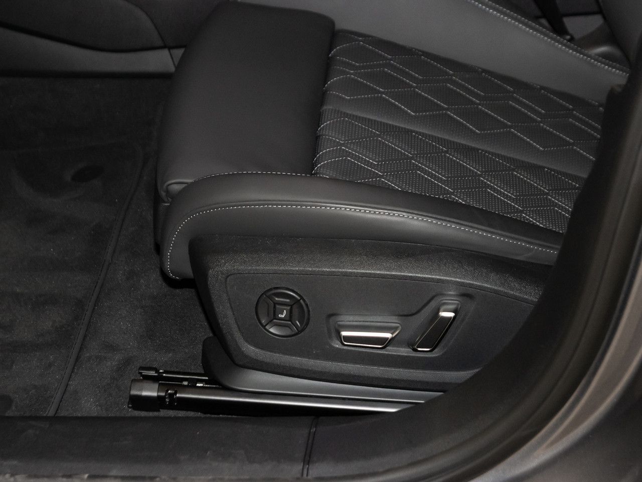 Audi A6 e-tron - Bild 19