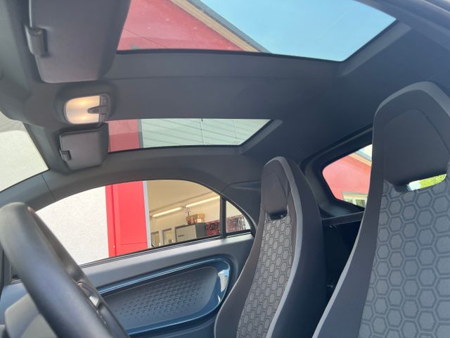 XEV YOYO Carplay  Android Auto  Klima  Bluetooth