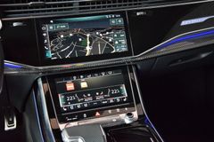 Fahrzeugabbildung Audi SQ8 4.0 TDI quattro Matrix Pano ACC B&O Carb 22"