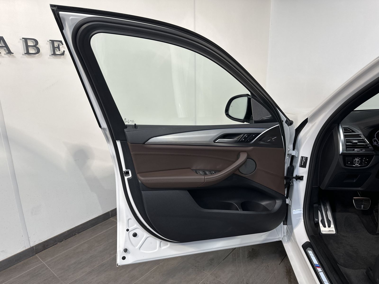 Fahrzeugabbildung BMW iX3 Impressive NAV+LASER+ACC+KAMERA+PANO+HUD+AHK