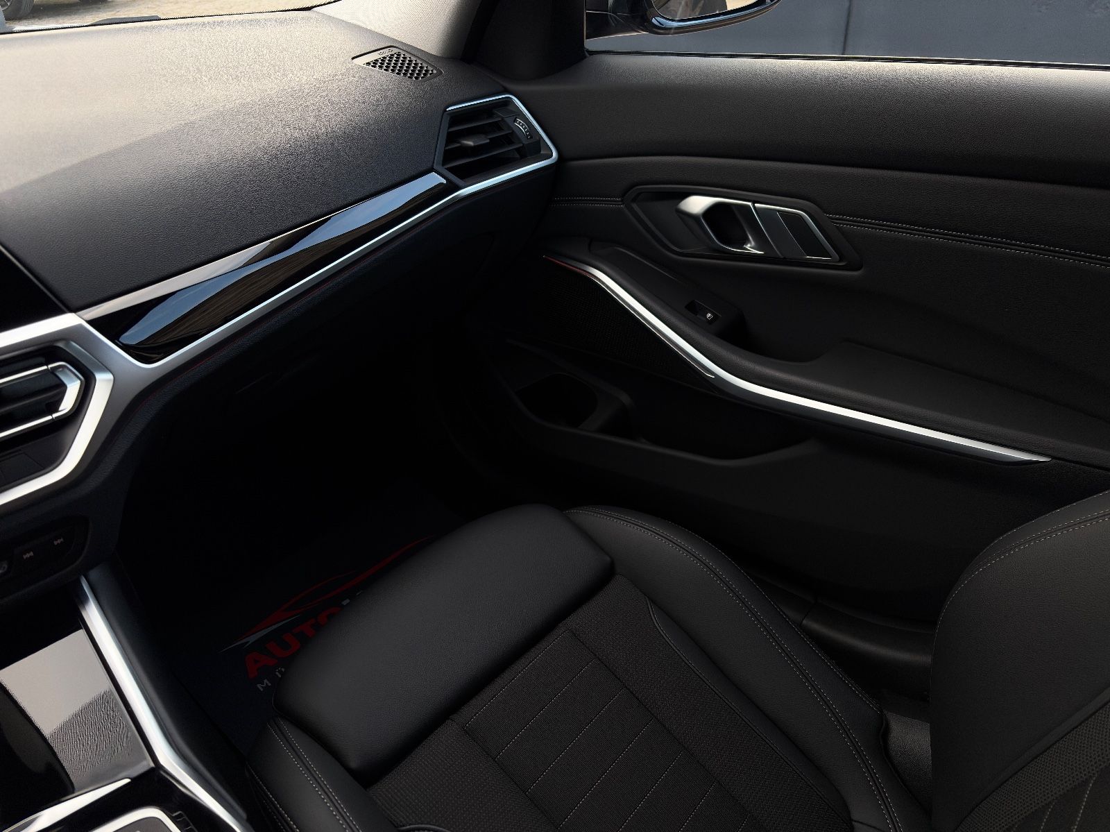 Fahrzeugabbildung BMW 320i Limo Sport Line 3Z-Klima Temp. LCProf. AHK