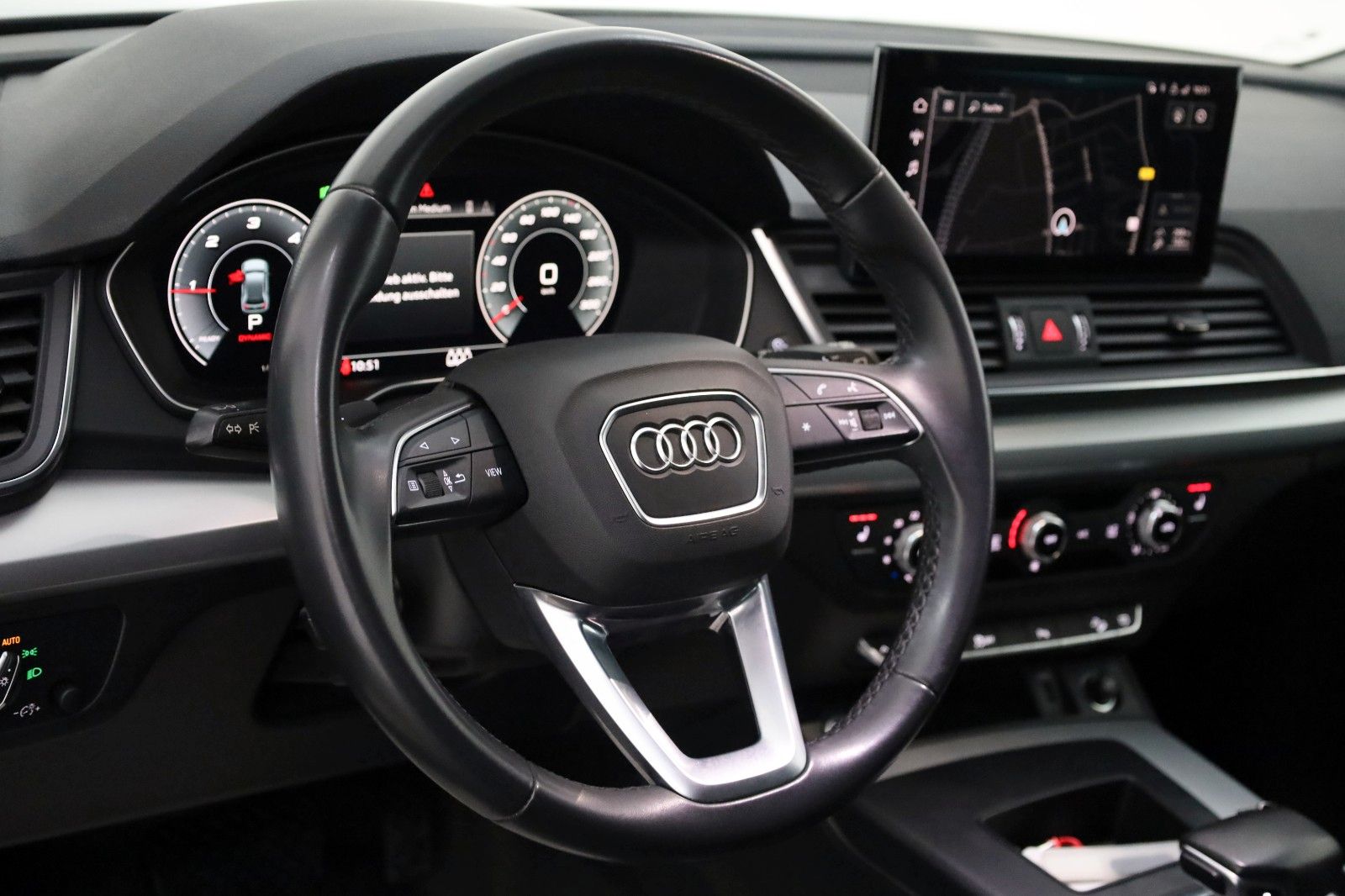 Fahrzeugabbildung Audi Q5 Sportback 35 TDI advanced Leder,Navi,Matrix-L
