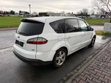 Ford S-Max Titanium - Ford S-Max aus 2008: Titanium