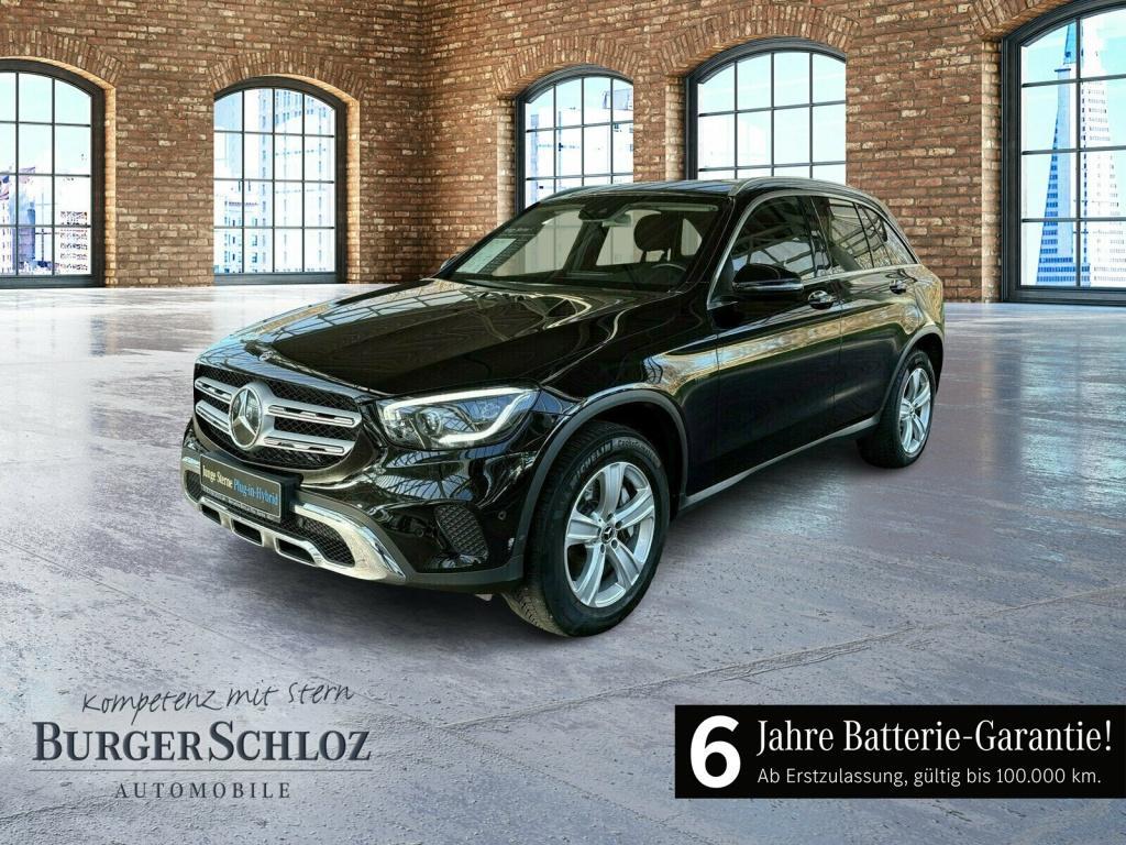MercedesBenz GLC 300 e 4M MULTIBEAMNAVIKAMERA 2020