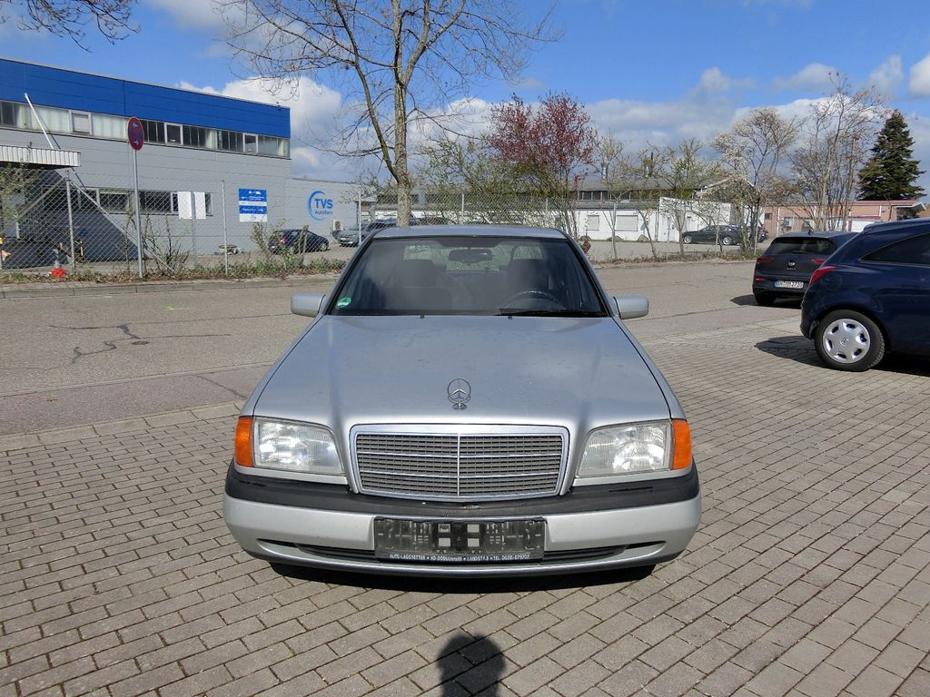 Angebot ansehen Mercedes-Benz C 180