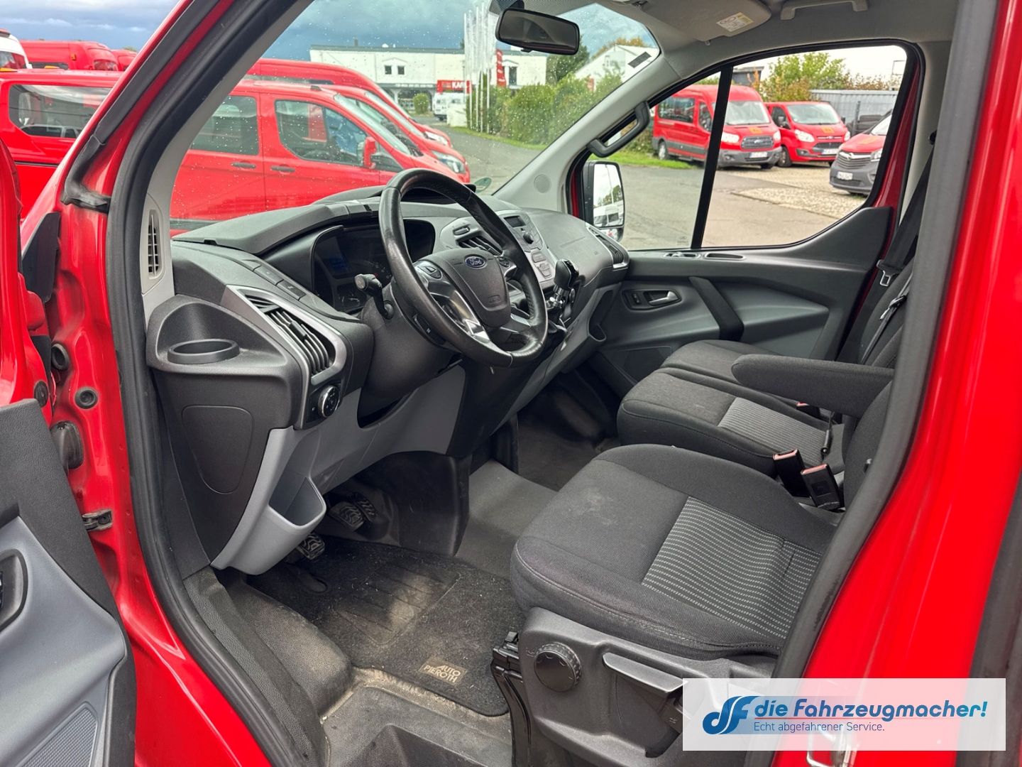 Fahrzeugabbildung Ford Transit Custom Tourneo 310 L1 Trend *3185 *EXPOR