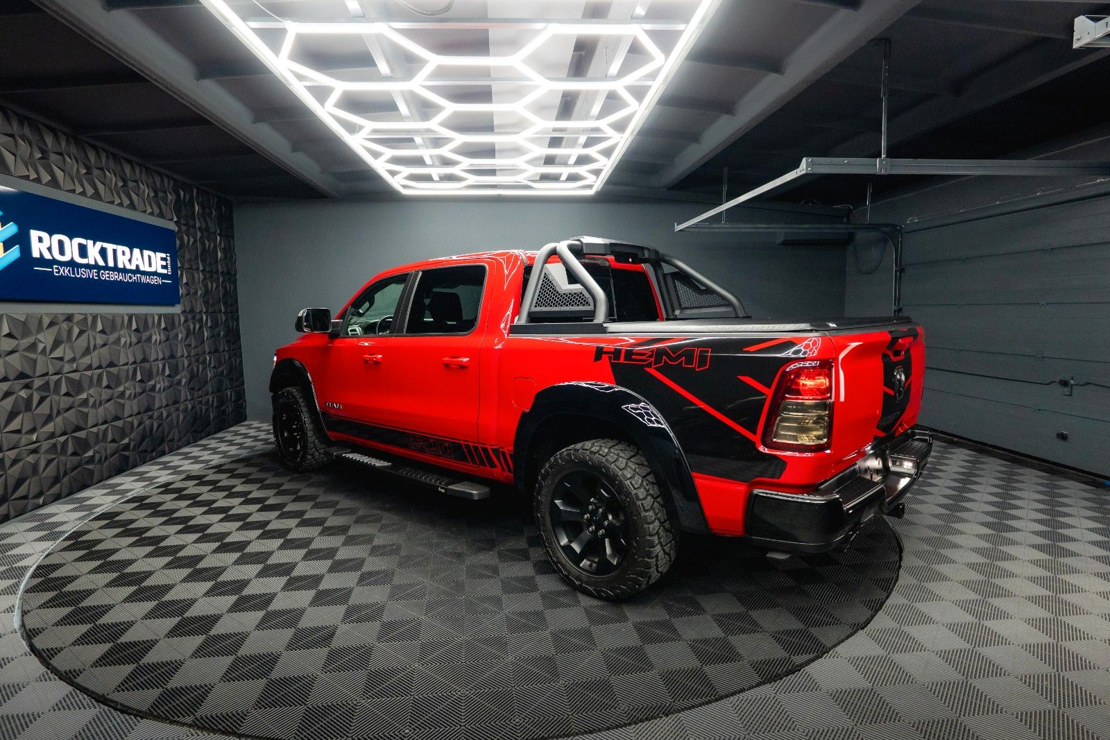 Fahrzeugabbildung Dodge RAM 5.7 V8 HEMI 4x4 RED DEVIL Offroad NightPaket